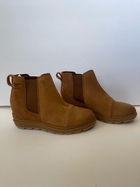 Sorel Tan Chelsea Ankle Boots